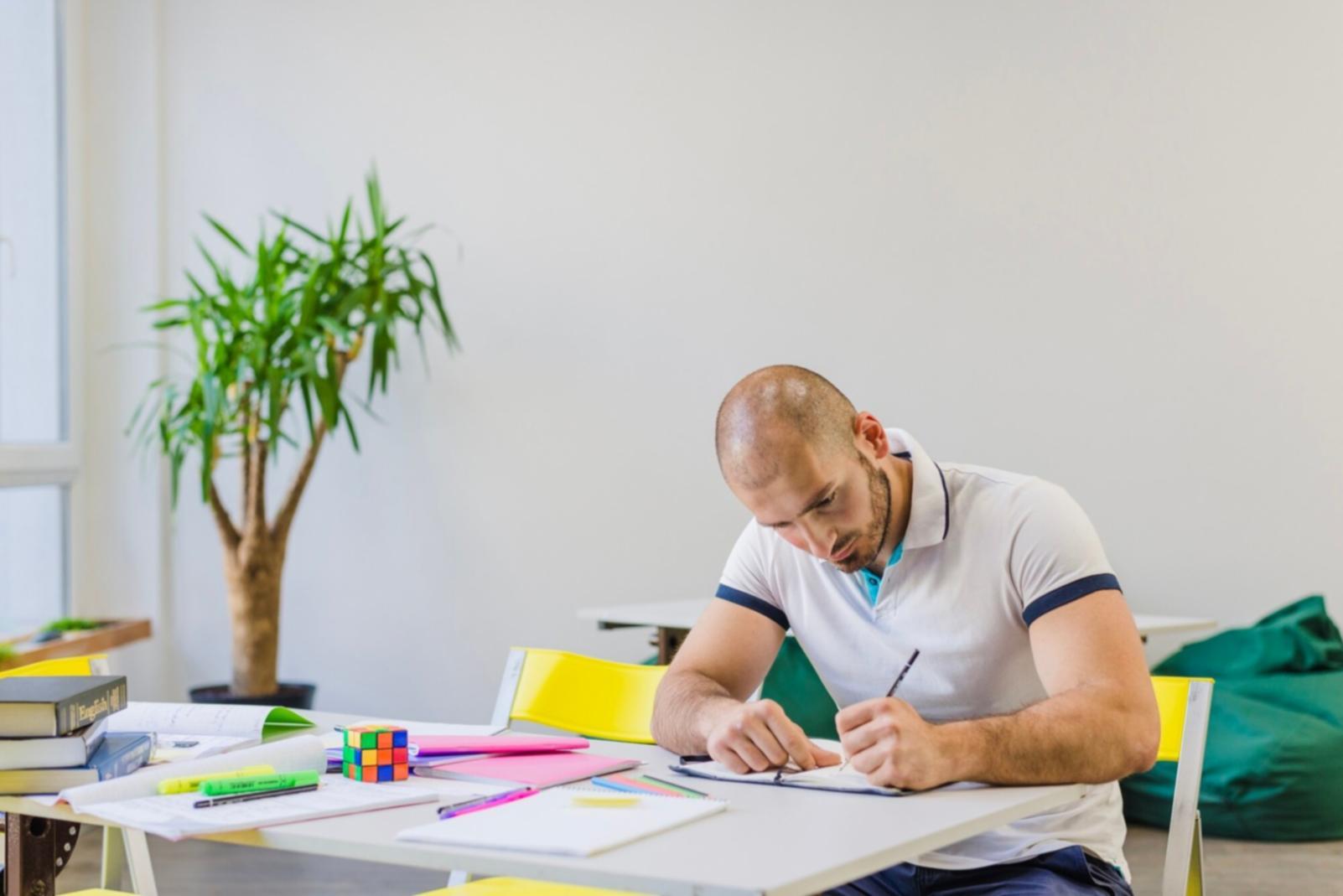 Teamarbeit bei meranthoqa – gemeinsames Arbeiten an Finanzmodellen