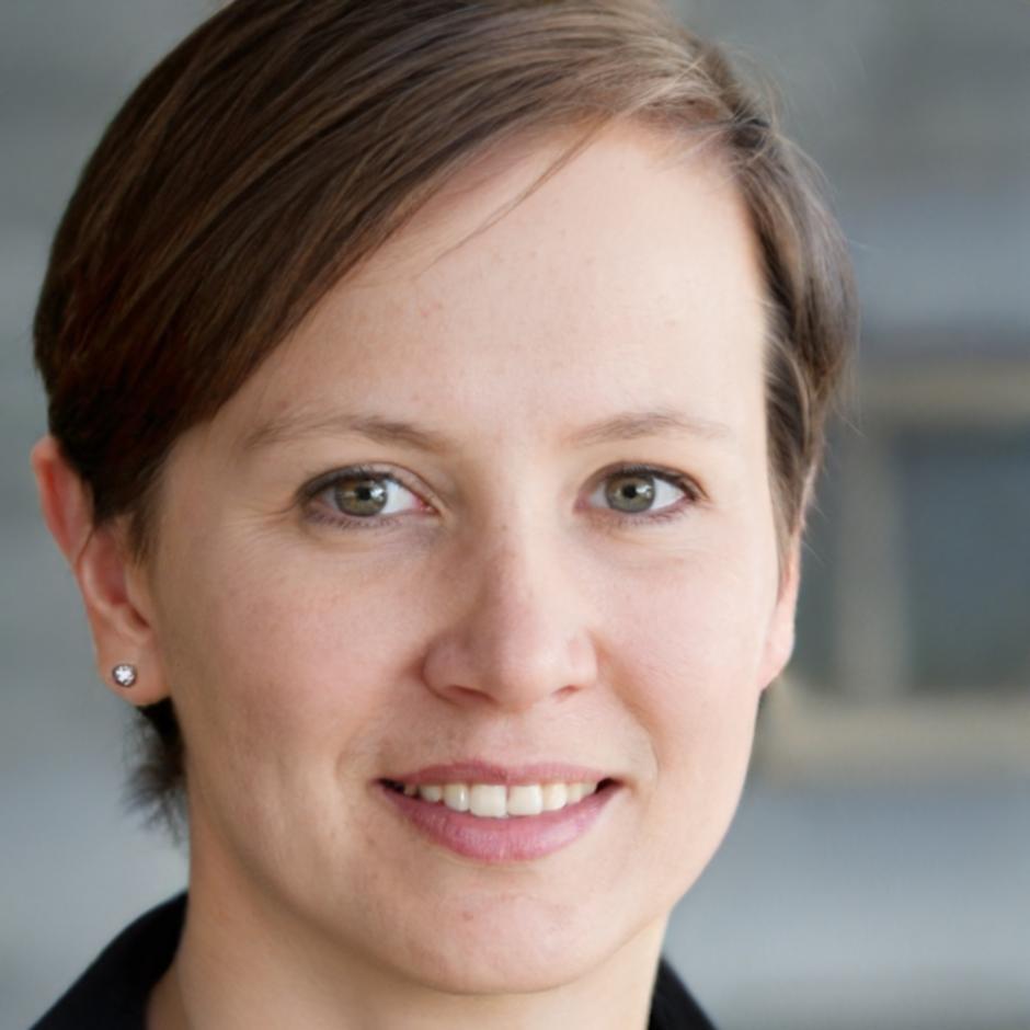 Trainerin für praktische Anwendung von Finanztools